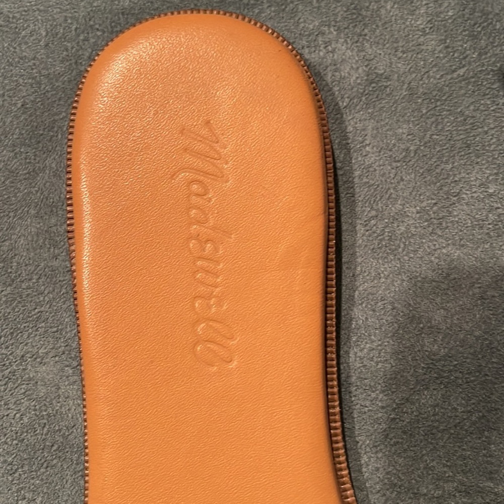 Sandals - Picture 2 of 5